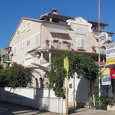 Rooms And Apartments Palma B&B Medulin Luaran gambar