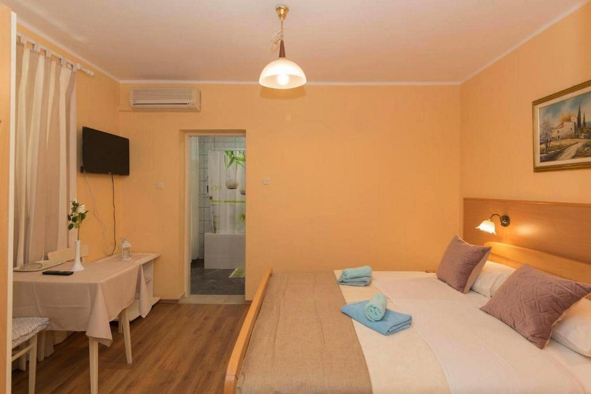 Rooms And Apartments Palma B&B Medulin Luaran gambar