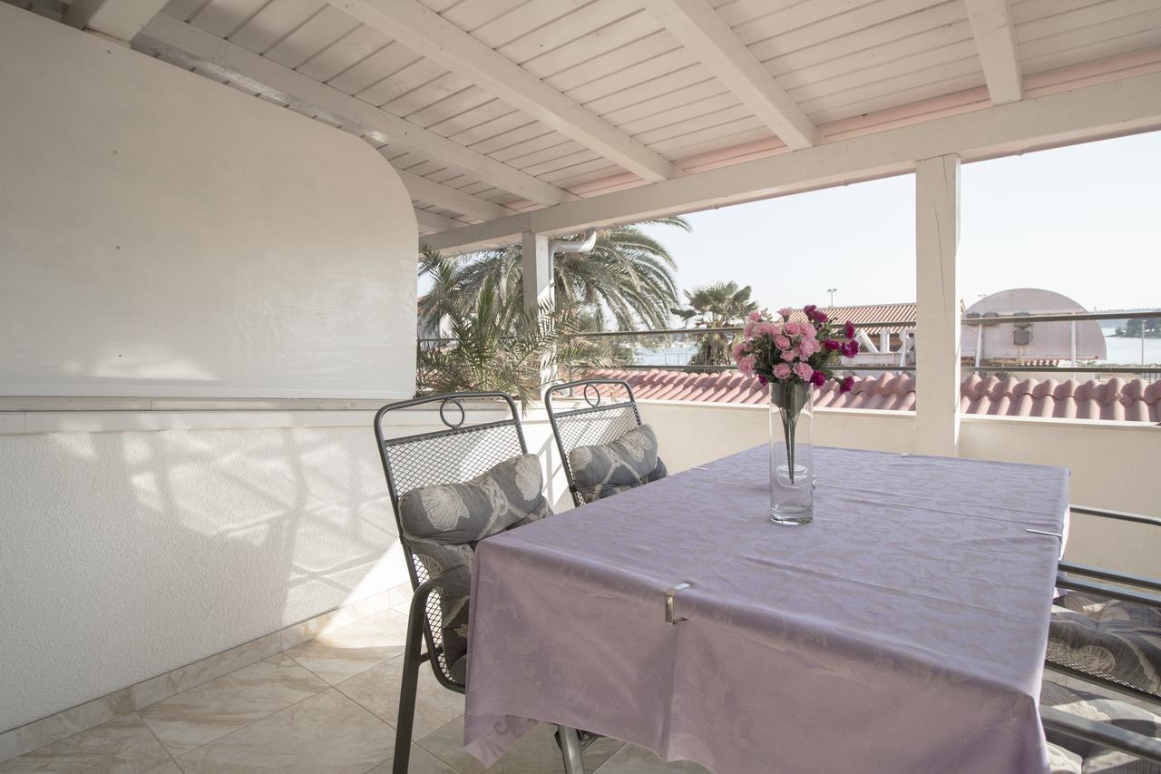 Rooms And Apartments Palma B&B Medulin Luaran gambar