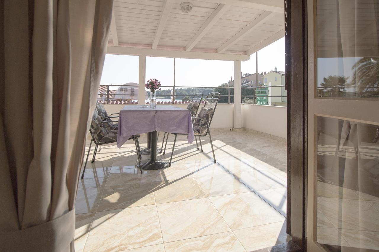 Rooms And Apartments Palma B&B Medulin Luaran gambar